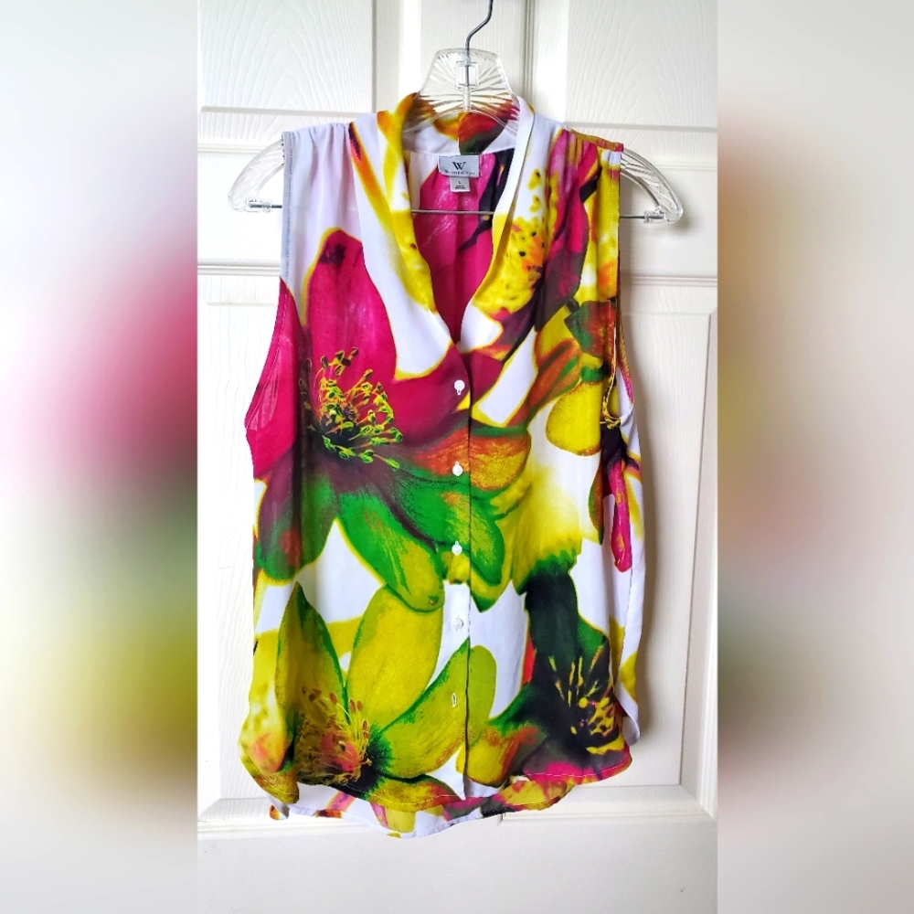 Floral ladies buttondown sleeveless top by Worthington